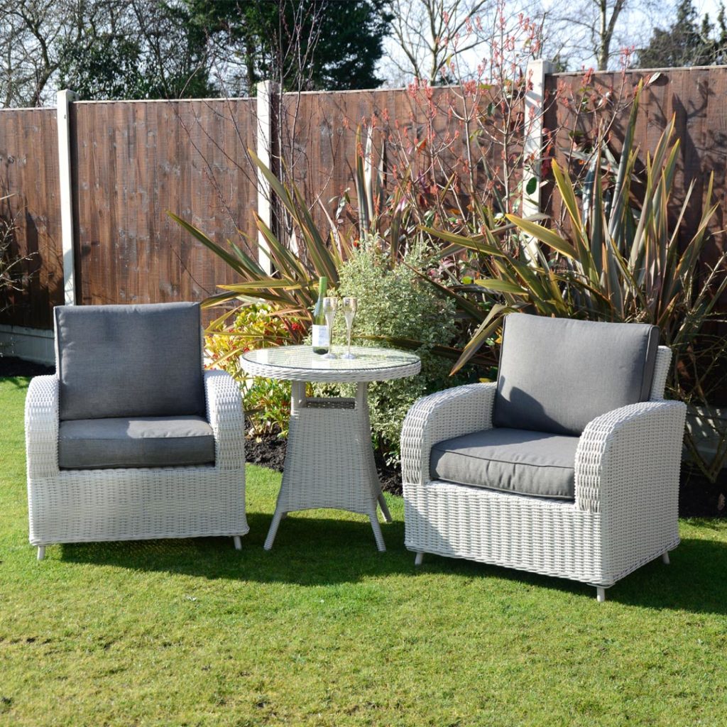 Kensington Deluxe Havana Lounge Bistro Set with a 70cm Round table